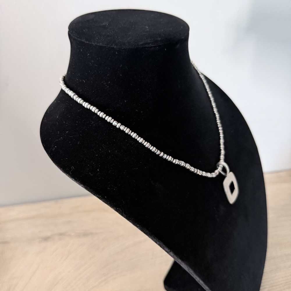 Silver Tone‎ Beaded Pendant Necklace Minimalist Y2K Indie Clean Girl Style Charm - Picture 3 of 7